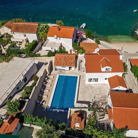Apartments Bisernica-With Pool Ражань Екстер'єр фото