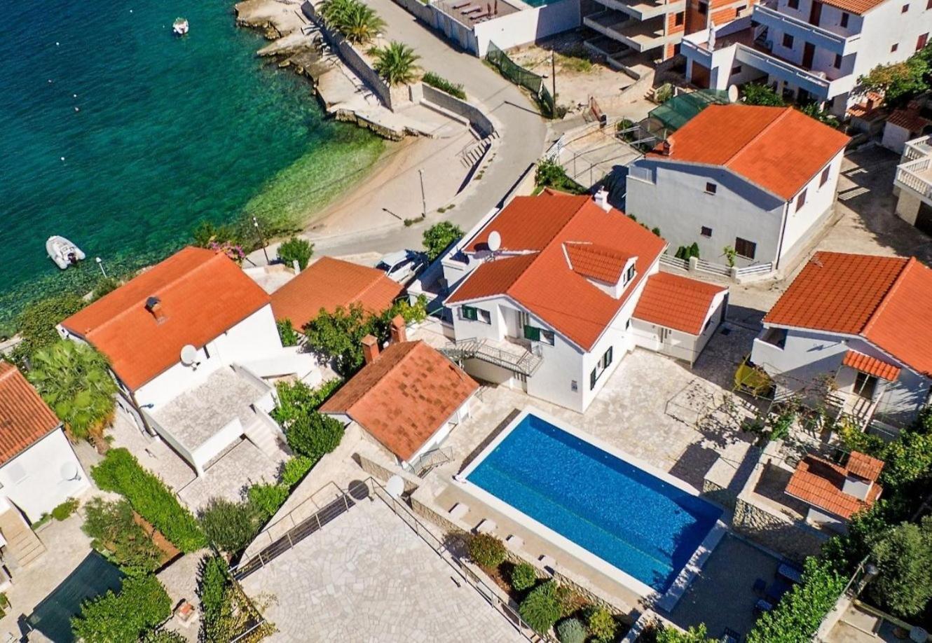 Apartments Bisernica-With Pool Ражань Екстер'єр фото